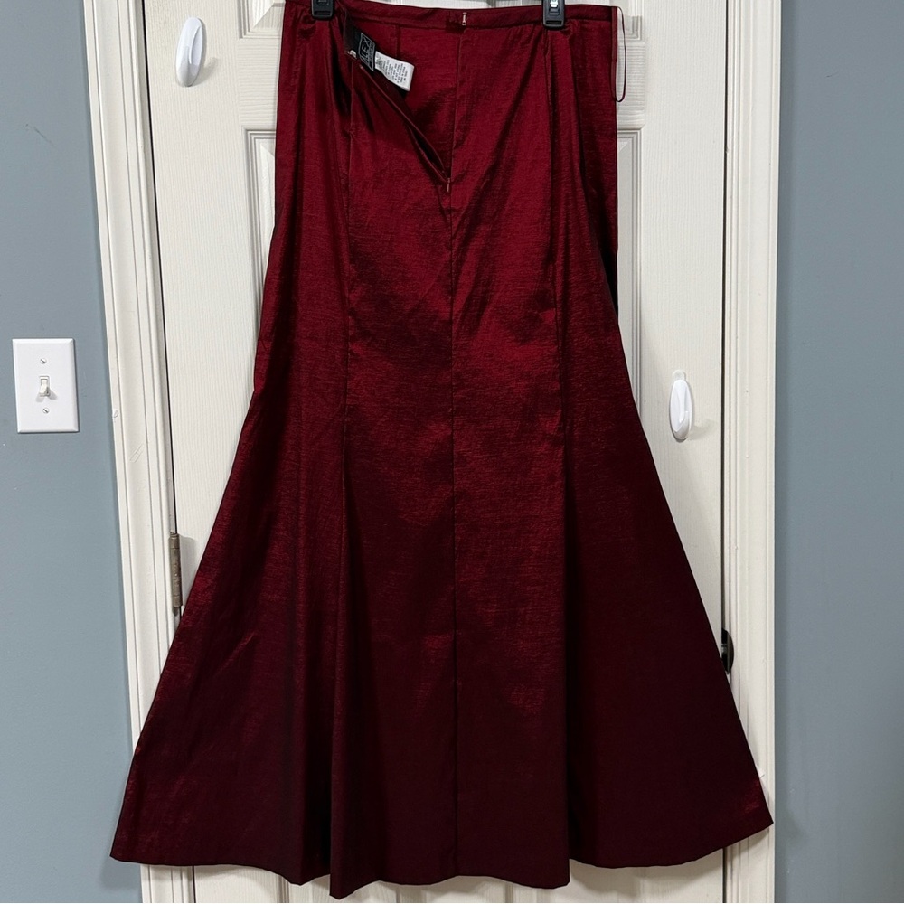 Alex Satin Deep Burgundy A-Line Maxi Skirt Quiet Luxury Cocktail Party Wedding - Picture 8 of 10